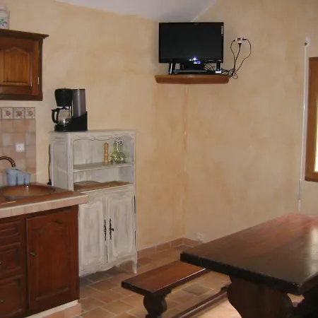 Holiday home Gite Des Chenes